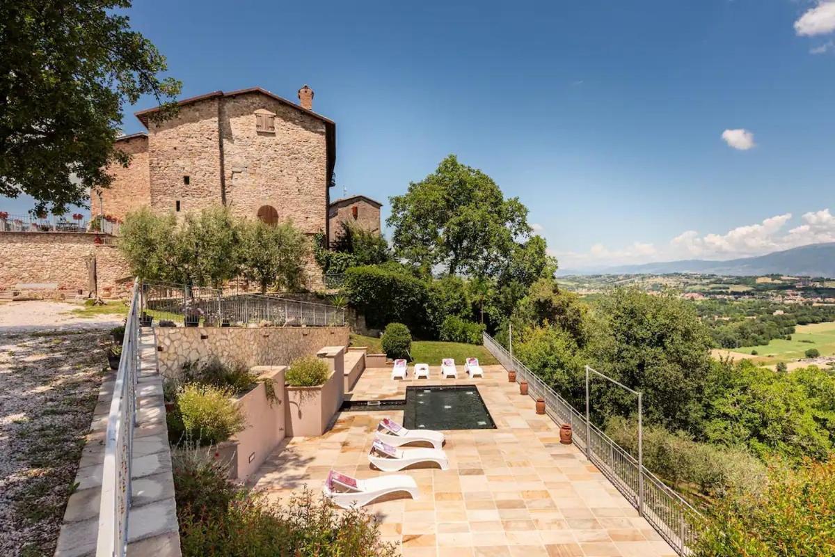 Aparthotel Il Castello Di Perchia Crocemaroggia Exterior foto