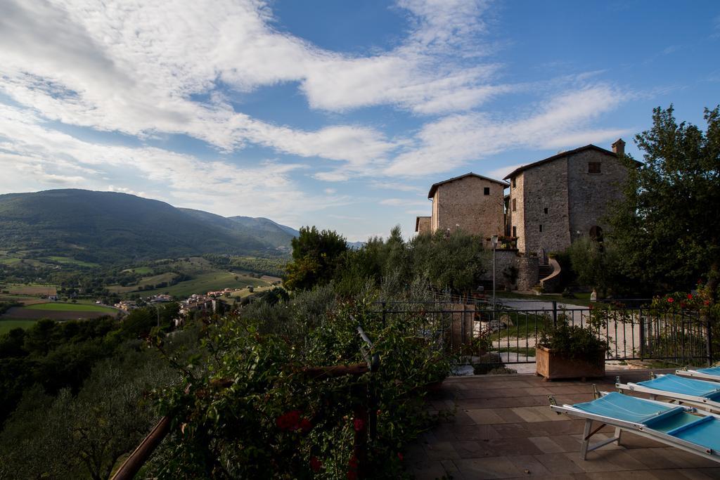 Aparthotel Il Castello Di Perchia Crocemaroggia Exterior foto