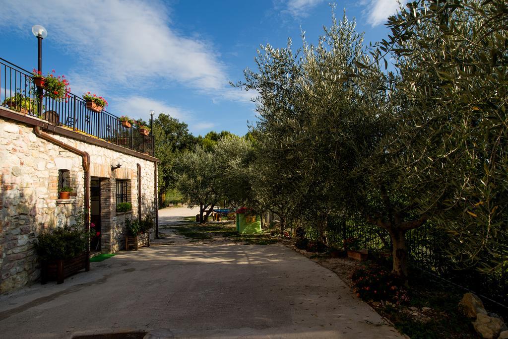 Aparthotel Il Castello Di Perchia Crocemaroggia Exterior foto