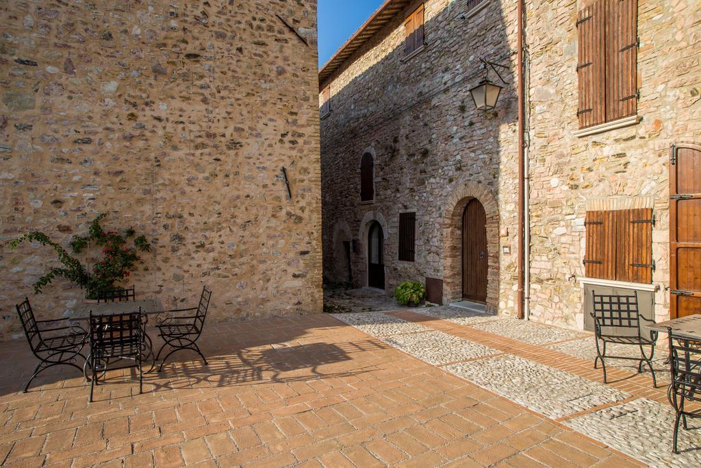 Aparthotel Il Castello Di Perchia Crocemaroggia Exterior foto
