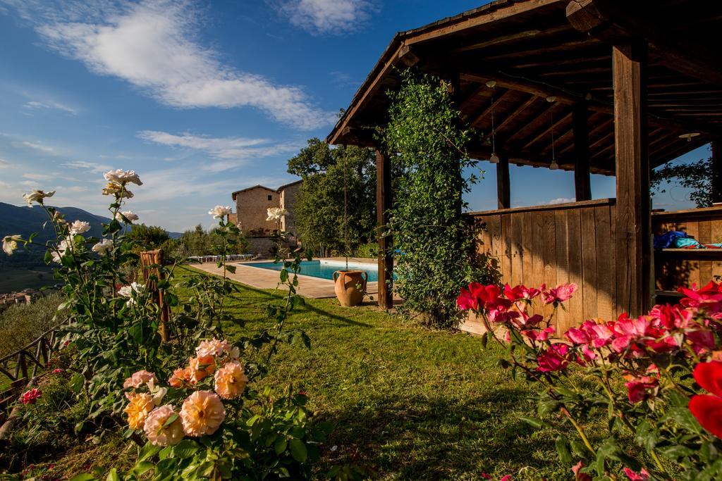 Aparthotel Il Castello Di Perchia Crocemaroggia Exterior foto
