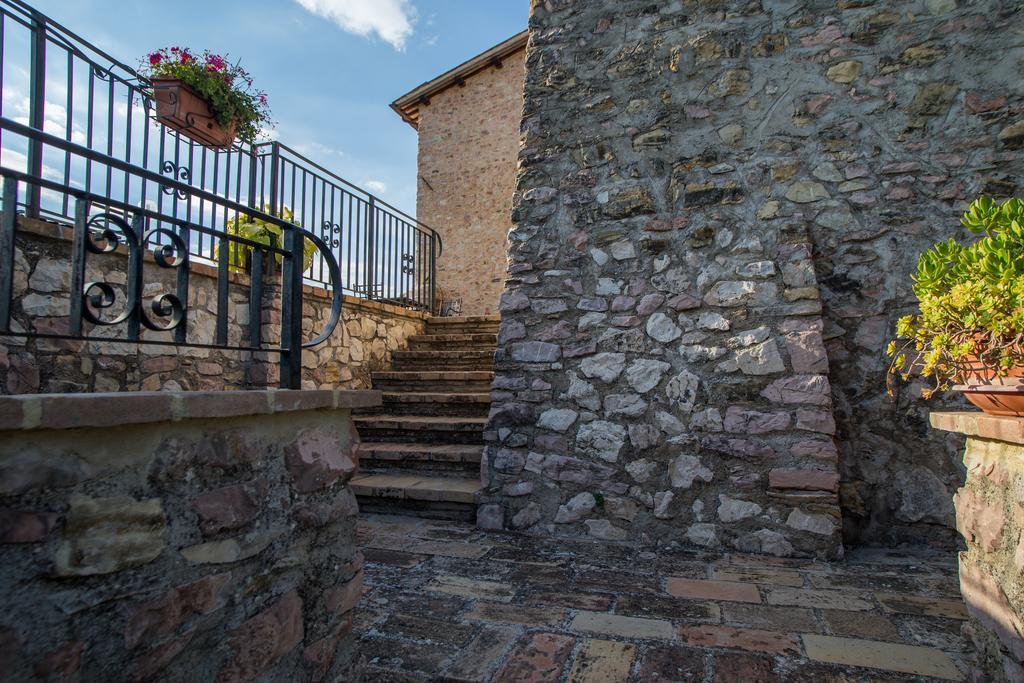 Aparthotel Il Castello Di Perchia Crocemaroggia Exterior foto