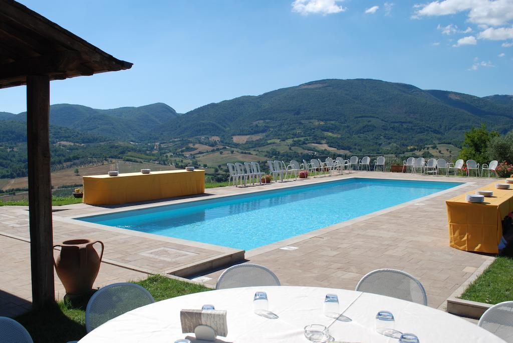 Aparthotel Il Castello Di Perchia Crocemaroggia Exterior foto